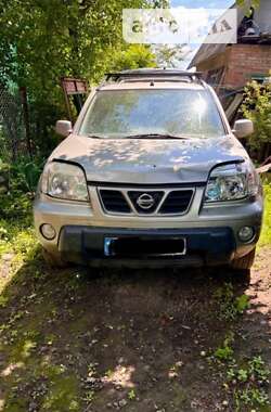 Внедорожник / Кроссовер Nissan X-Trail 2002 в Ромнах