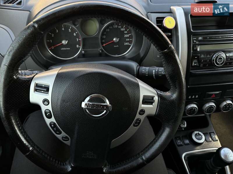 Позашляховик / Кросовер Nissan X-Trail 2008 в Кролевці