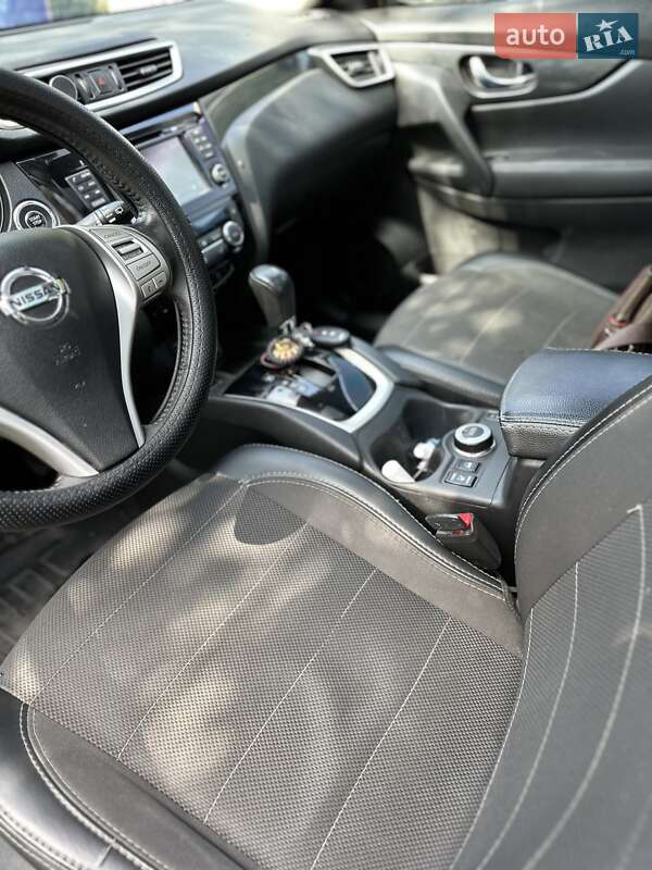 Позашляховик / Кросовер Nissan X-Trail 2017 в Дніпрі фото 5 Позашляховик / Кросовер Nissan X-Trail 2017 в Дніпрі