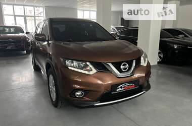 Внедорожник / Кроссовер Nissan X-Trail 2016 в Полтаве