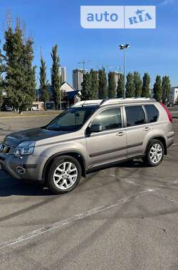 Позашляховик / Кросовер Nissan X-Trail 2011 в Києві