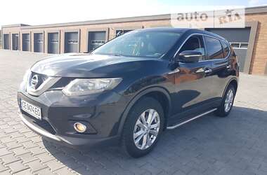 Позашляховик / Кросовер Nissan X-Trail 2015 в Чернівцях