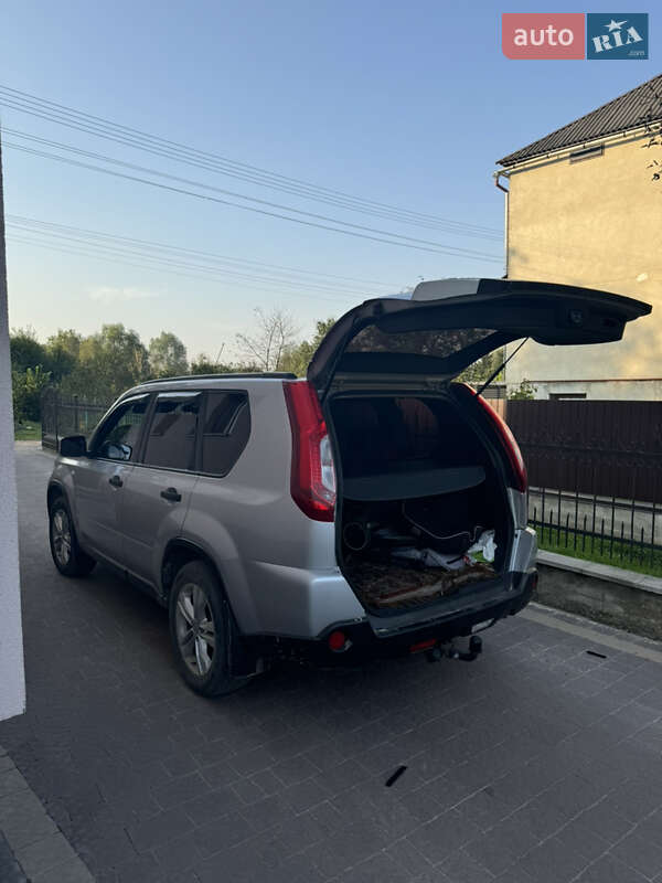 Позашляховик / Кросовер Nissan X-Trail 2011 в Самборі