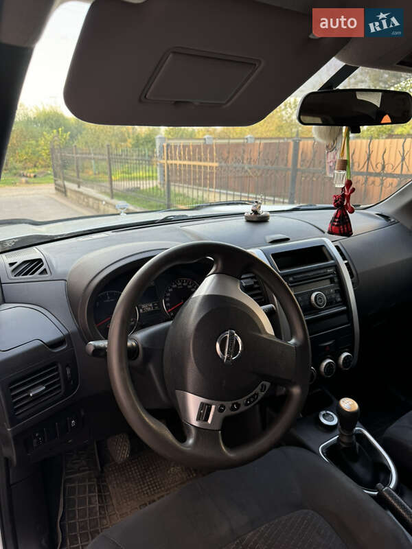 Позашляховик / Кросовер Nissan X-Trail 2011 в Самборі