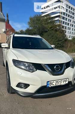 Внедорожник / Кроссовер Nissan X-Trail 2016 в Львове