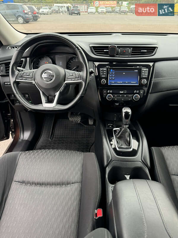 Позашляховик / Кросовер Nissan X-Trail 2018 в Солонці