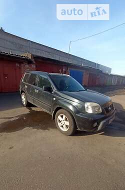 Позашляховик / Кросовер Nissan X-Trail 2004 в Хмельницькому