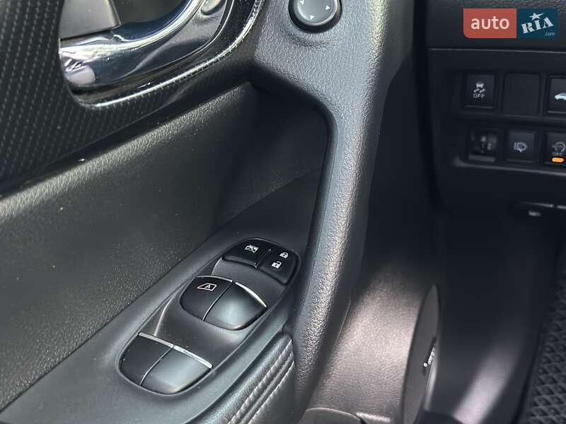 Внедорожник / Кроссовер Nissan X-Trail 2018 в Павлограде