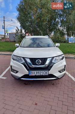 Позашляховик / Кросовер Nissan X-Trail 2018 в Хмельницькому