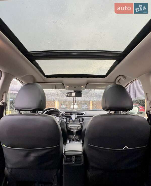 Позашляховик / Кросовер Nissan X-Trail 2016 в Києві