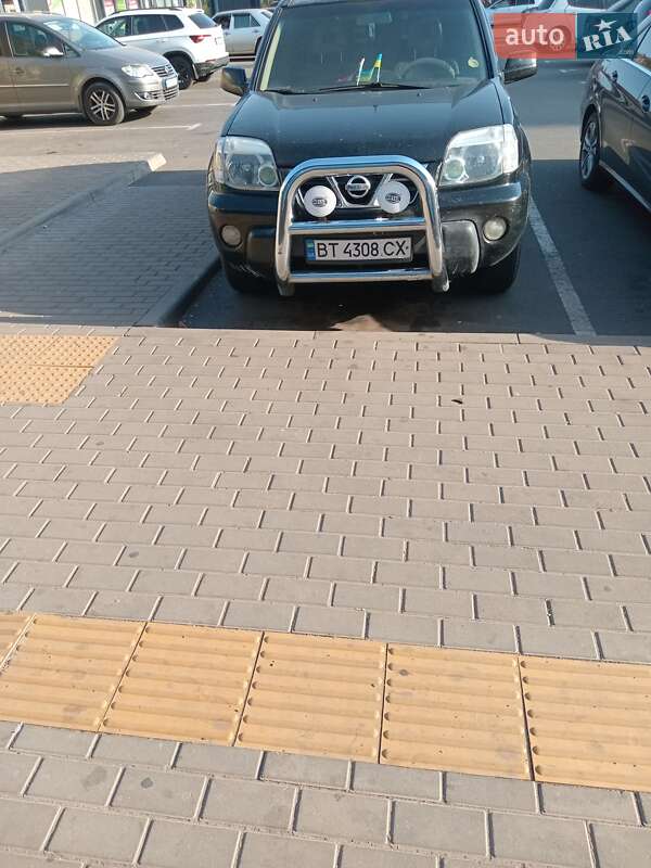 Внедорожник / Кроссовер Nissan X-Trail 2002 в Днепре