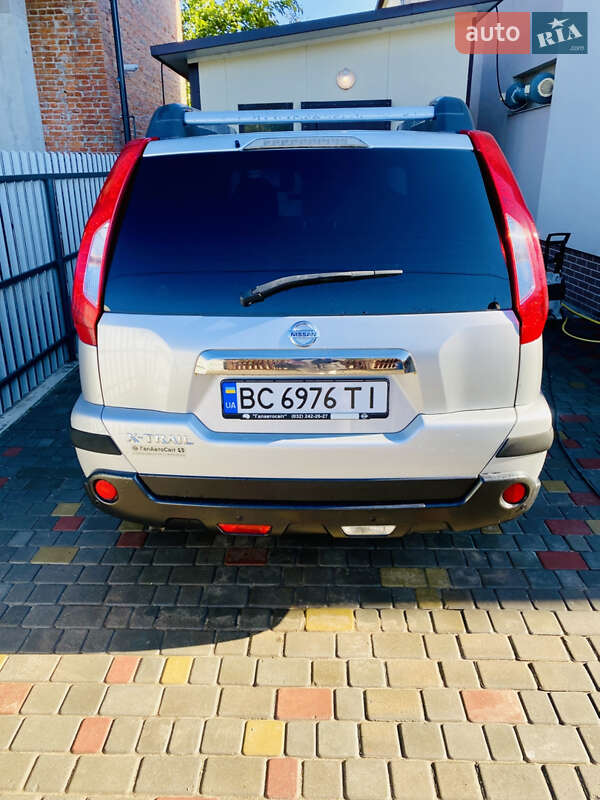 Позашляховик / Кросовер Nissan X-Trail 2011 в Львові