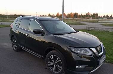 Внедорожник / Кроссовер Nissan X-Trail 2017 в Львове