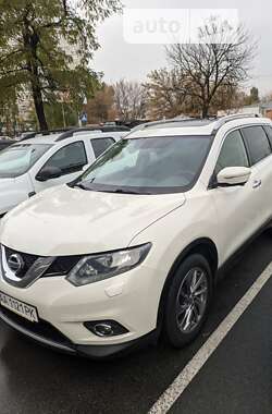 Позашляховик / Кросовер Nissan X-Trail 2016 в Києві