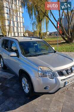 Позашляховик / Кросовер Nissan X-Trail 2011 в Львові