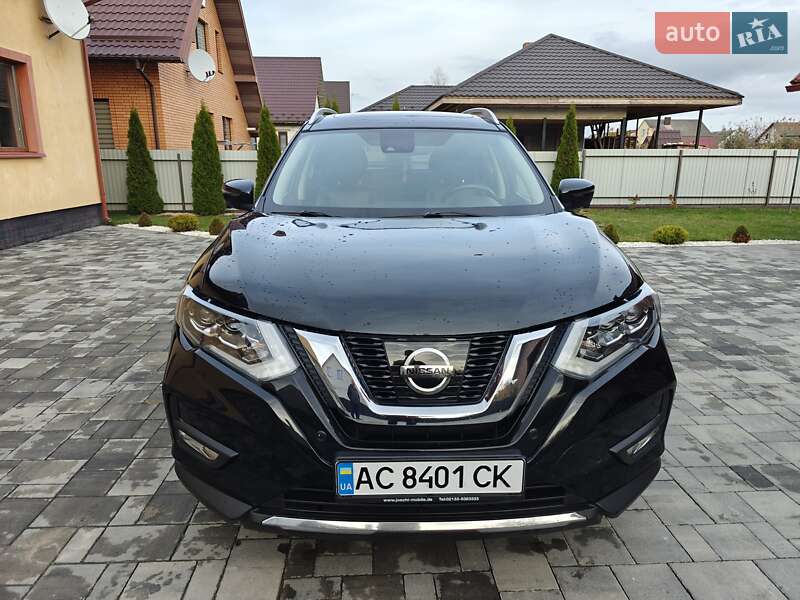 Внедорожник / Кроссовер Nissan X-Trail 2017 в Камне-Каширском
