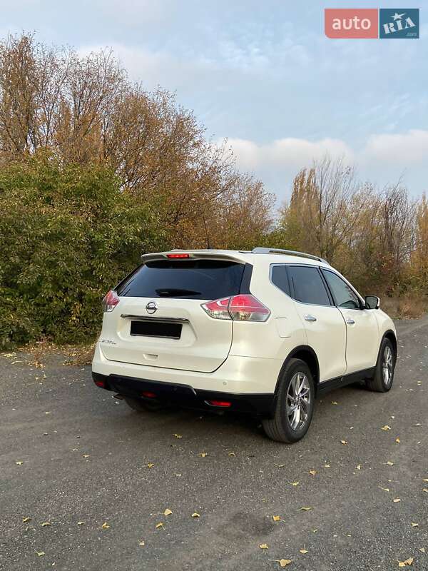 Внедорожник / Кроссовер Nissan X-Trail 2017 в Кривом Роге