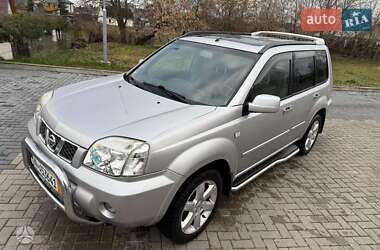 Позашляховик / Кросовер Nissan X-Trail 2007 в Києві