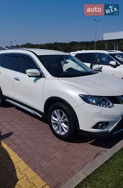 Позашляховик / Кросовер Nissan X-Trail 2017 в Глевасі