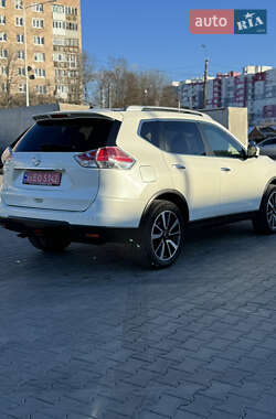 Внедорожник / Кроссовер Nissan X-Trail 2015 в Луцке