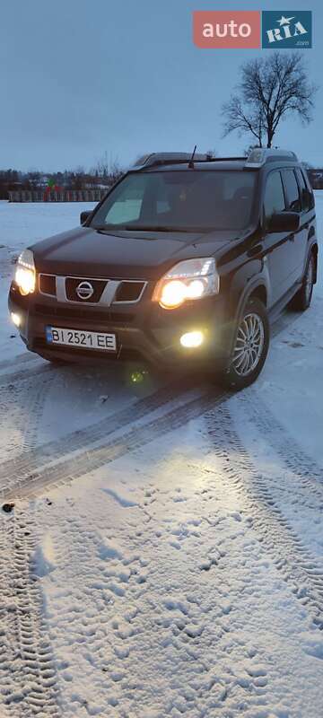 Позашляховик / Кросовер Nissan X-Trail 2014 в Гадячі