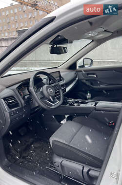 Внедорожник / Кроссовер Nissan X-Trail 2023 в 