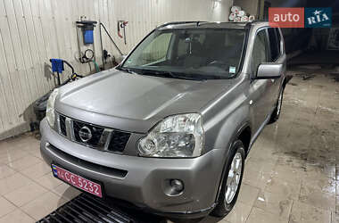 Внедорожник / Кроссовер Nissan X-Trail 2010 в Червонограде