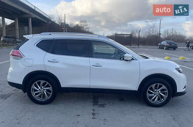 Внедорожник / Кроссовер Nissan X-Trail 2017 в 
