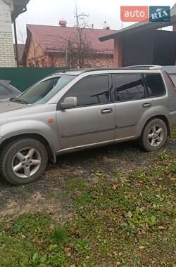 Позашляховик / Кросовер Nissan X-Trail 2003 в Луцьку