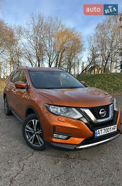 Позашляховик / Кросовер Nissan X-Trail 2017 в Львові