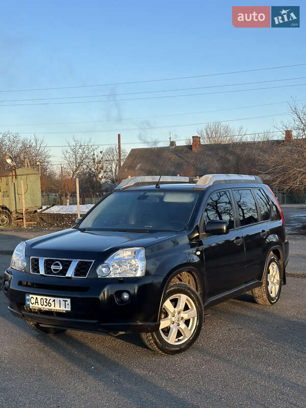 Позашляховик / Кросовер Nissan X-Trail 2007 в Умані