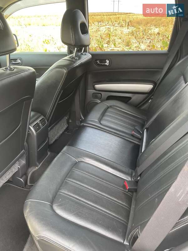 Позашляховик / Кросовер Nissan X-Trail 2014 в Києві