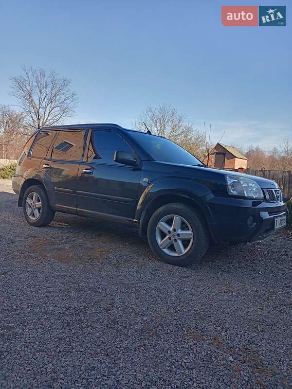 Внедорожник / Кроссовер Nissan X-Trail 2006 в Полтаве