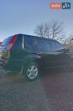 Внедорожник / Кроссовер Nissan X-Trail 2006 в Полтаве