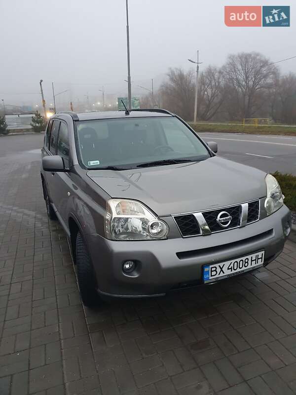 Внедорожник / Кроссовер Nissan X-Trail 2007 в 