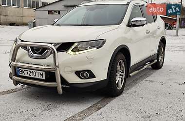 Внедорожник / Кроссовер Nissan X-Trail 2017 в Ровно