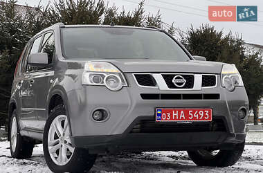 Позашляховик / Кросовер Nissan X-Trail 2012 в Радивиліві