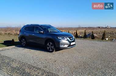 Внедорожник / Кроссовер Nissan X-Trail 2018 в Каменец-Подольском