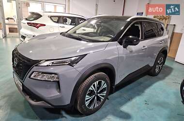 Внедорожник / Кроссовер Nissan X-Trail 2023 в 