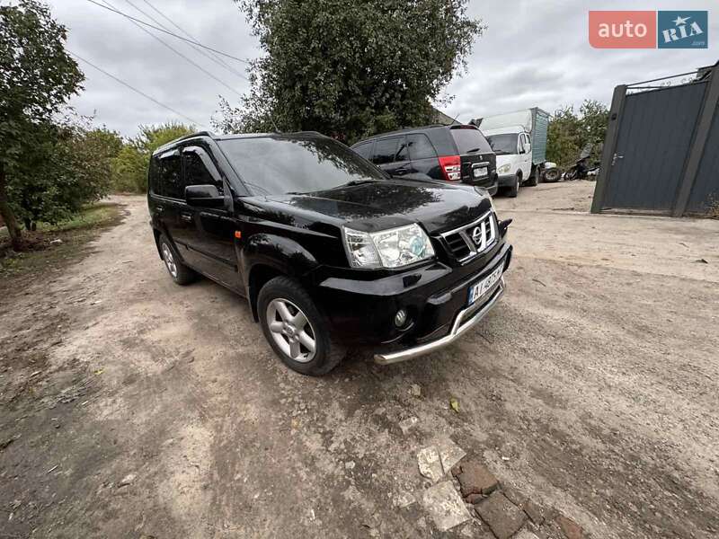 Внедорожник / Кроссовер Nissan X-Trail 2003 в Ромнах
