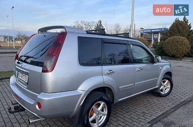 Позашляховик / Кросовер Nissan X-Trail 2004 в Виноградові