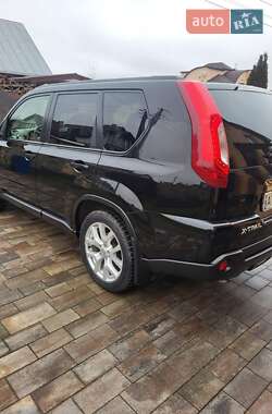 Внедорожник / Кроссовер Nissan X-Trail 2012 в 