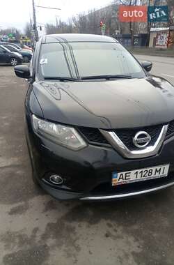 Позашляховик / Кросовер Nissan X-Trail 2015 в Солоному