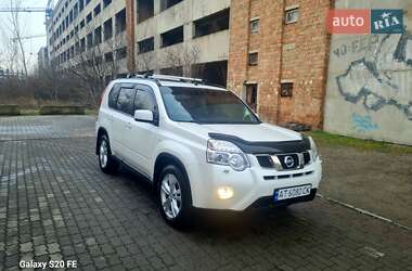 Позашляховик / Кросовер Nissan X-Trail 2012 в Чернівцях