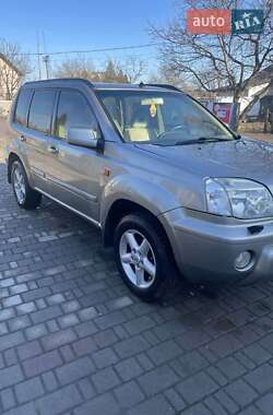 Позашляховик / Кросовер Nissan X-Trail 2002 в Косові