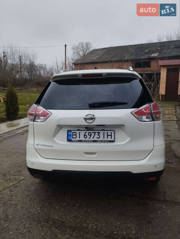 Внедорожник / Кроссовер Nissan X-Trail 2017 в Зенькове