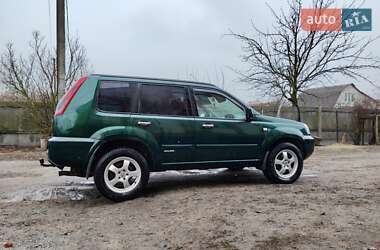 Внедорожник / Кроссовер Nissan X-Trail 2004 в Сумах