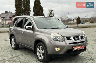 Позашляховик / Кросовер Nissan X-Trail 2011 в Дубні