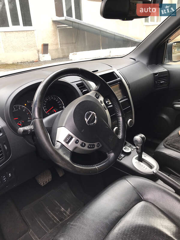 Позашляховик / Кросовер Nissan X-Trail 2012 в Бучачі