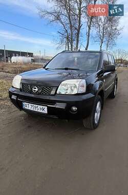 Внедорожник / Кроссовер Nissan X-Trail 2005 в Калуше